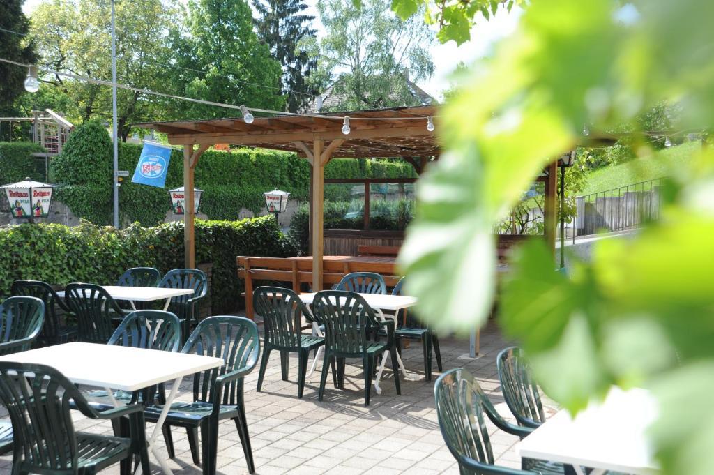 Gasthaus-Pension Fischerkeller Randegg Exterior photo