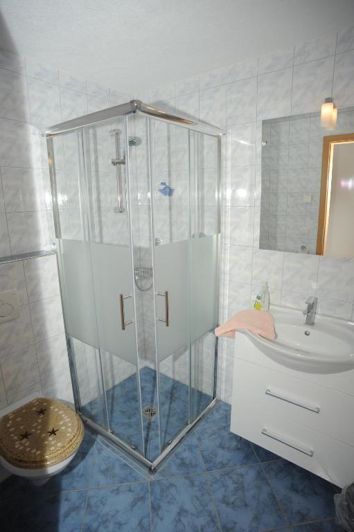 Gasthaus-Pension Fischerkeller Randegg Room photo